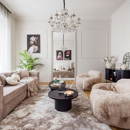 Timeless Elegant Apartment By Opera House Budapest Extérieur photo