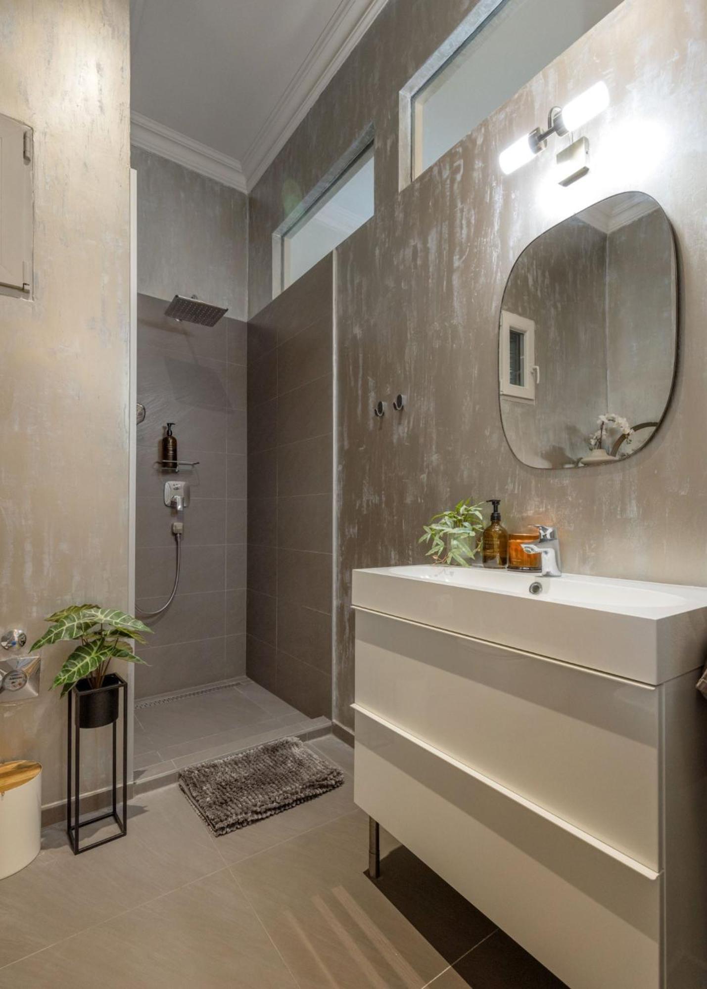 Timeless Elegant Apartment By Opera House Budapest Extérieur photo
